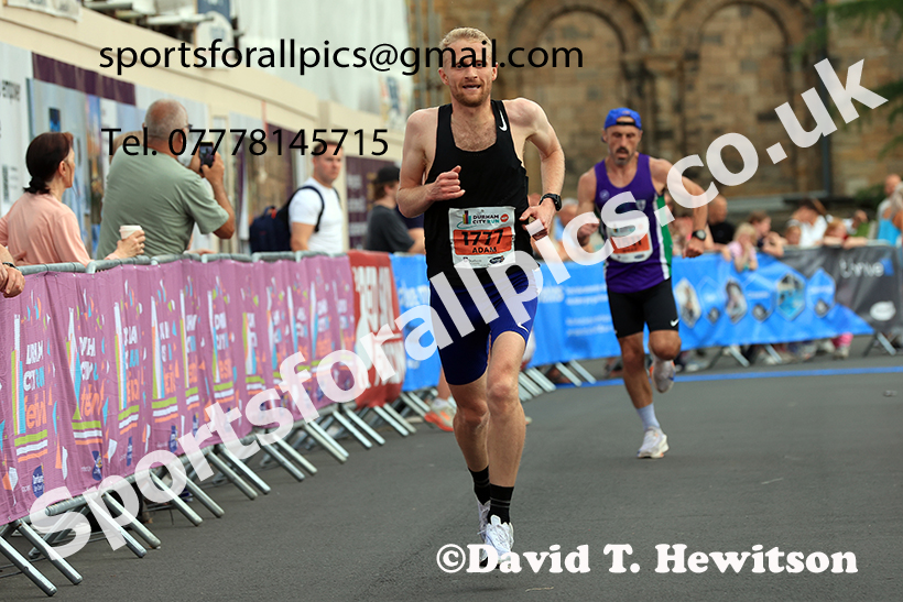 DDurham City 10k, 2025 Durham City 5k and 10k, Durham.  Photo: David T. Hewitson/Sports for All Pics